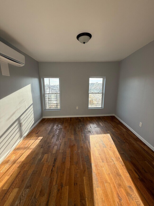 Foto del edificio - 666-672 S Broad Street