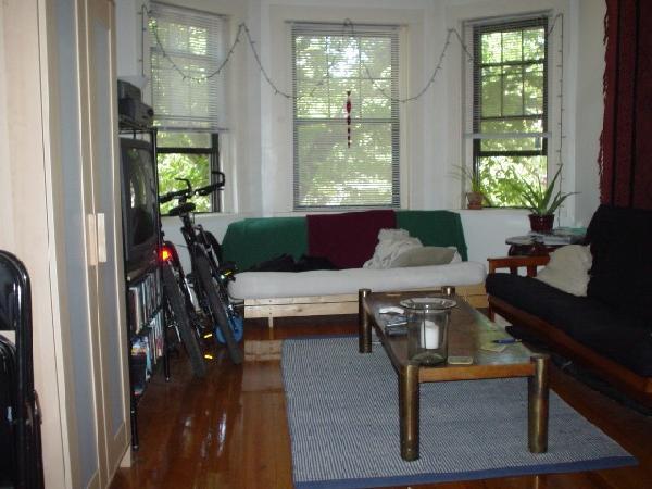 Building Photo - 1657 Commonwealth Ave