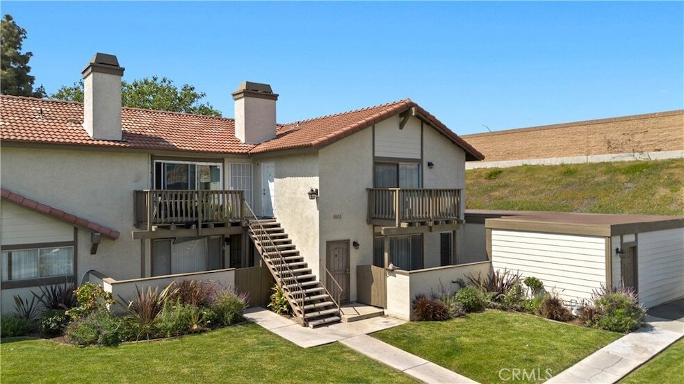 Foto principal - 8651 Gloria Ave