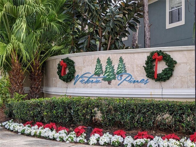 Foto del edificio - 3320 Wilshire Way Rd