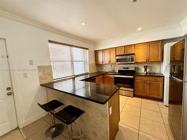 Foto del edificio - 7801 Hispanola Ave