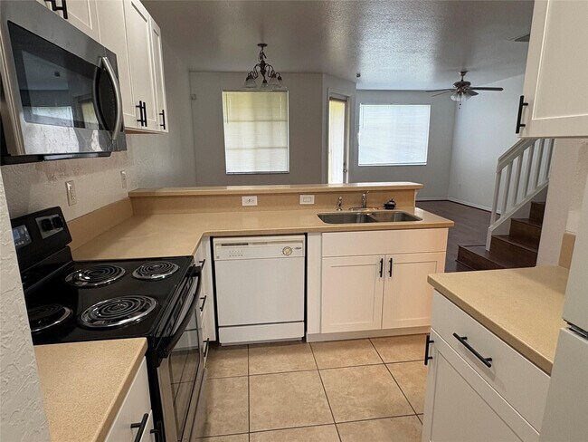 Foto del edificio - 1905 SW 60th Terrace