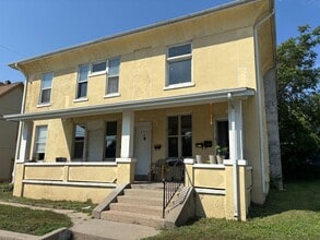 Building Photo - 411-13 George St