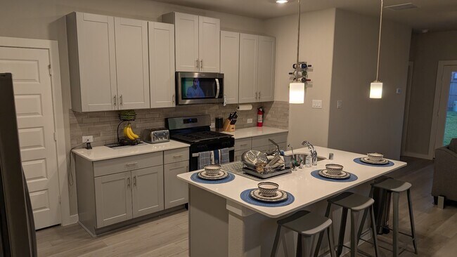 Foto del edificio - 5516 Madden Rd