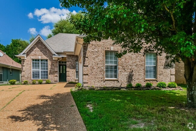 Building Photo - 196 Fairway Trace Dr
