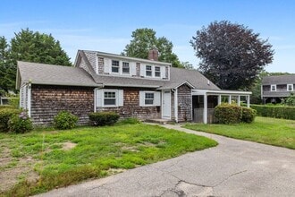 Building Photo - 405 Sandwich Rd