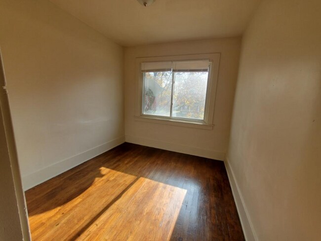 Foto del edificio - 560 Flower City Park