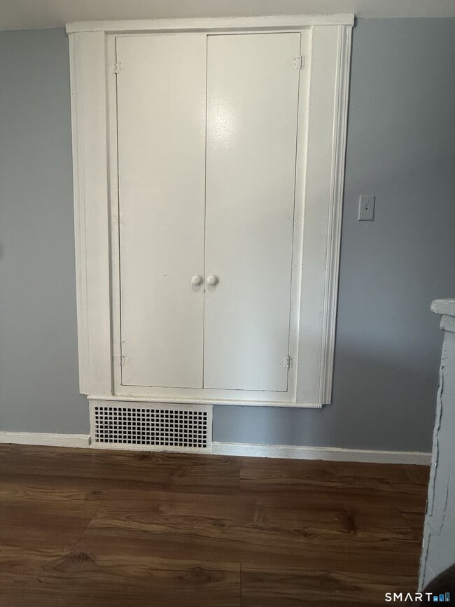 Foto del edificio - 33 Cannon Rd