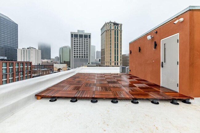 Building Photo - 315 Girod St
