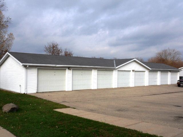 Building Photo - 906 Fox Creek Dr