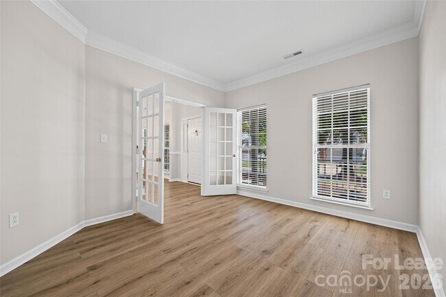 Foto del edificio - 10332 Bolton Ct