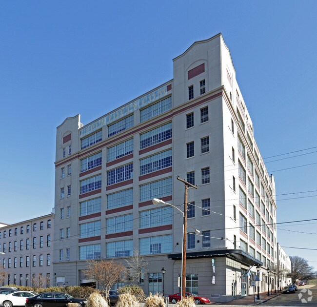 Lofts & Upper Lofts at Canal Walk Apartments Richmond, VA