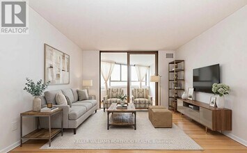 Building Photo - 270 Queens Quay W