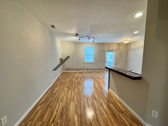 Foto del edificio - 604 Sawcut Ln