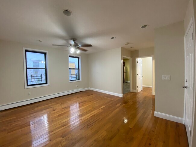 Grand Living Room with Foyer - 8918 139th St
