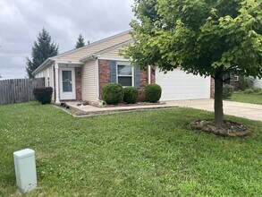 Building Photo - 916 Bentgrass Dr