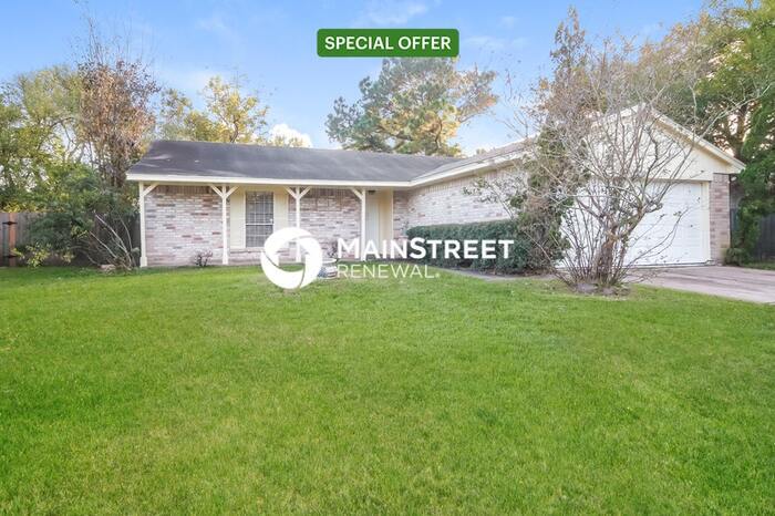 Foto principal - 3 Bedroom Pet-Friendly Home in Houston, TX...