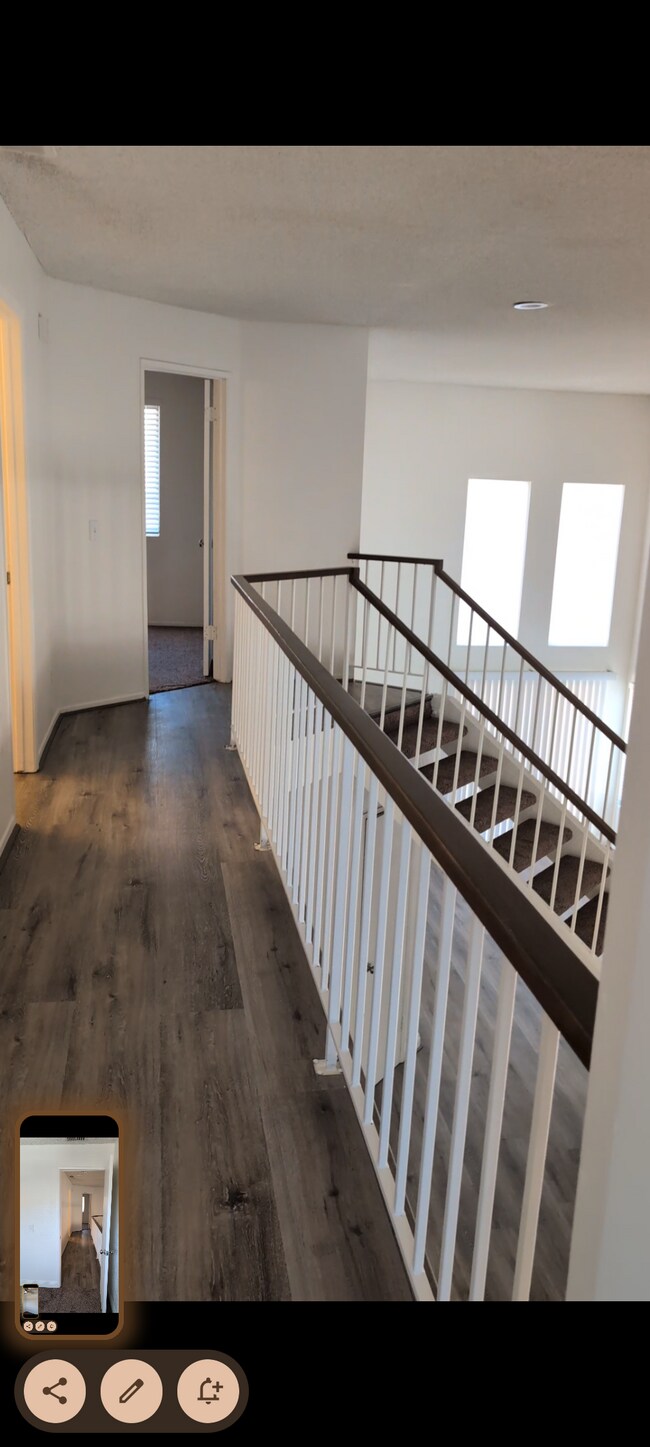 Foto del edificio - 675 Woodcrest Dr