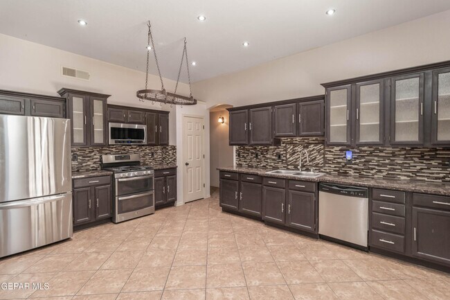 Building Photo - 12865 Little Misty Ln
