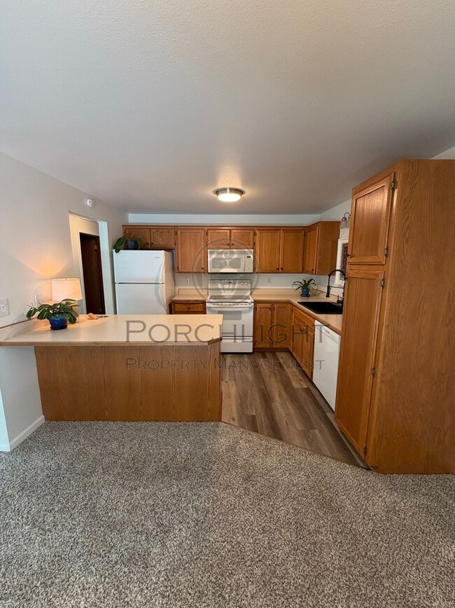Building Photo - 107 Fairside Dr