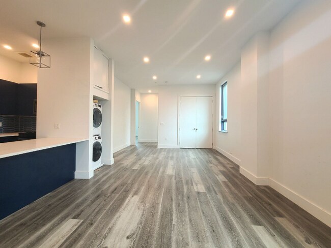 Foto del edificio - 715 Park Ave