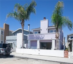 Building Photo - 209 29th St