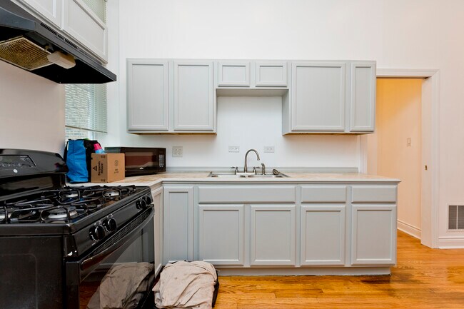 Foto del edificio - 1732 W 17th St