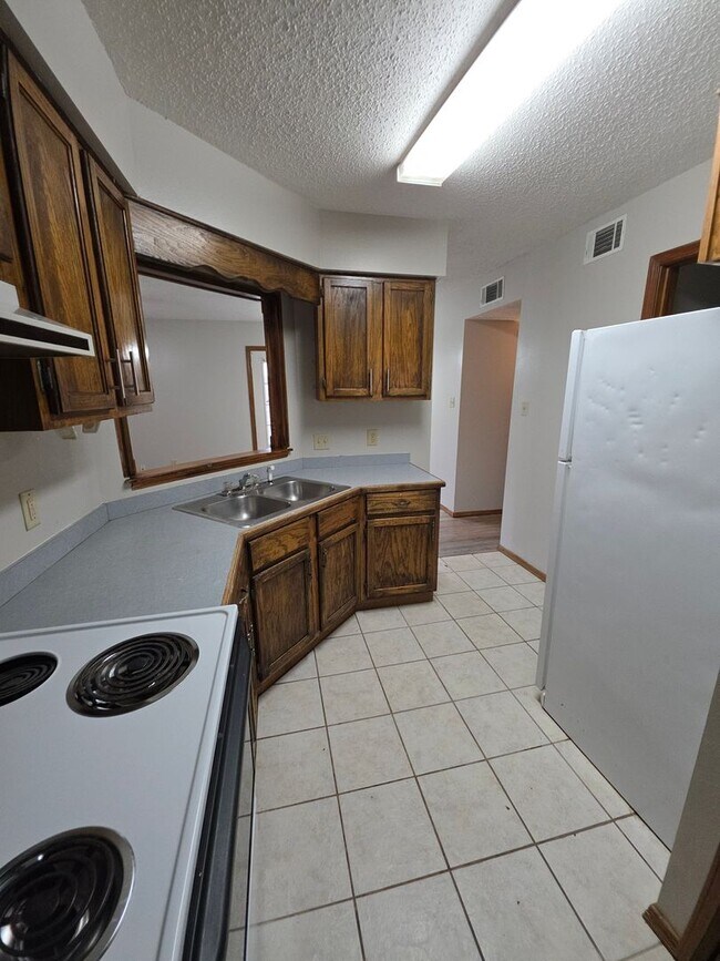 Foto del edificio - 614 E 23rd St