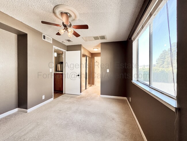 Building Photo - 29621 Red Oak Ct