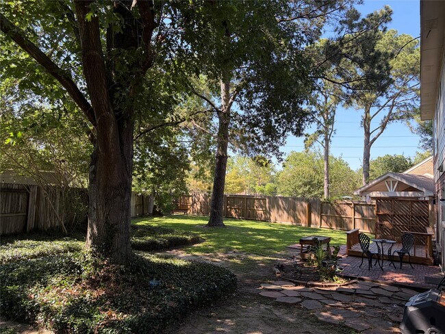 Foto del edificio - 7771 Springville Dr