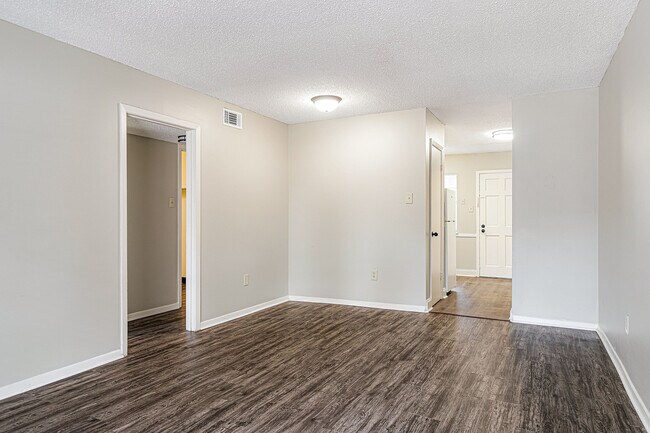 Foto del edificio - ReNew Bartlett Village