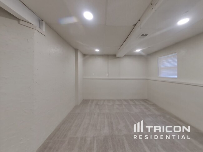 Foto del edificio - 15892 W 157th Terrace