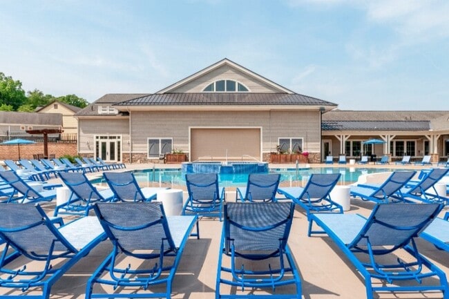 The Retreat at State College - The Retreat at State College Apartments