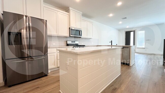 Foto del edificio - 611 Arapaho Dr