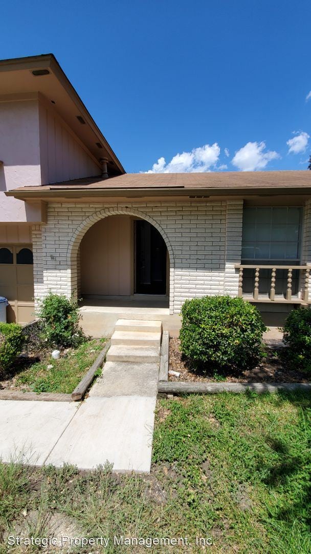 Building Photo - 3 br, 2.5 bath House - 8703 Star Creek Dr.