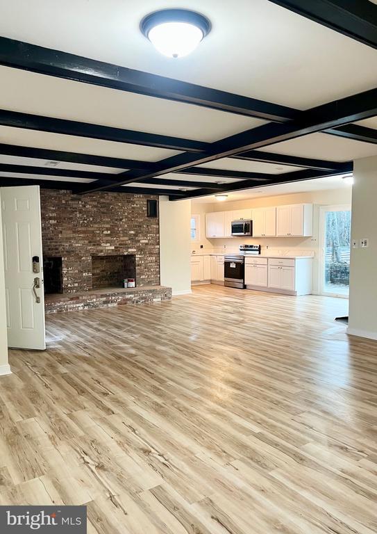 Building Photo - 3606 Lakeview Pkwy