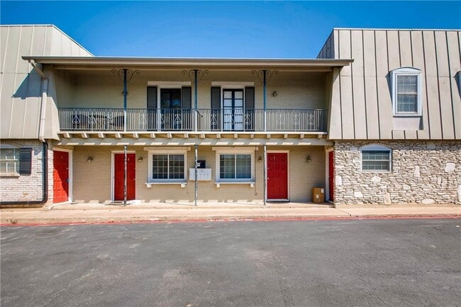 Building Photo - 7914 Mullen Dr