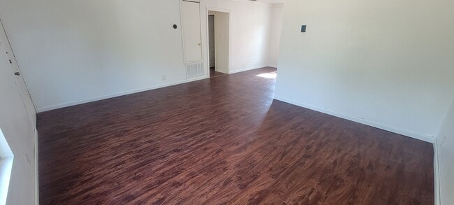 Foto del edificio - 1003 N Lantana Dr