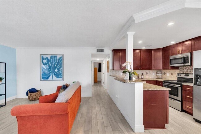 Foto del edificio - 227 Castlewood Dr