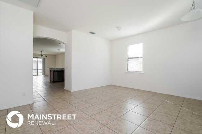 Building Photo - 1107 SW 6th Ct