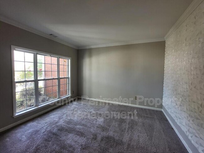 Building Photo - 380 Simonton Crest Dr SE