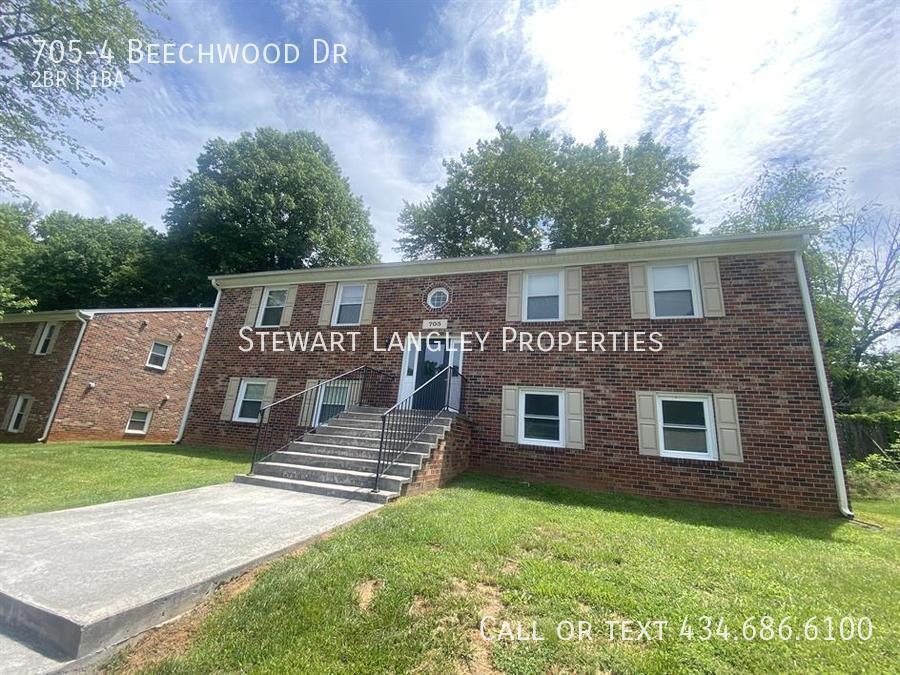 Primary Photo - 705 Beechwood Dr