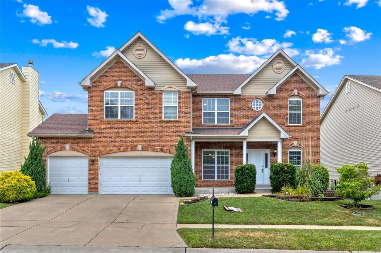 Primary Photo - 1331 Legacy Pointe Ln