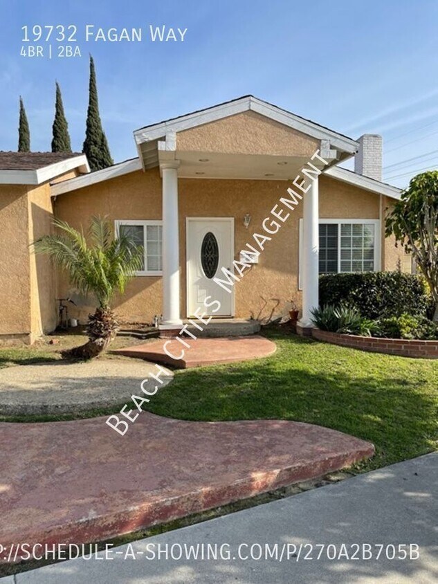 Beautiful 4 bedroom 2 bath home located in... House Rental in Cerritos, CA