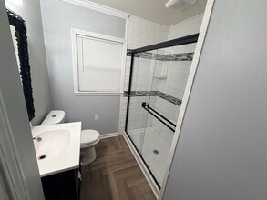 Building Photo - 1058 Ridge Rd