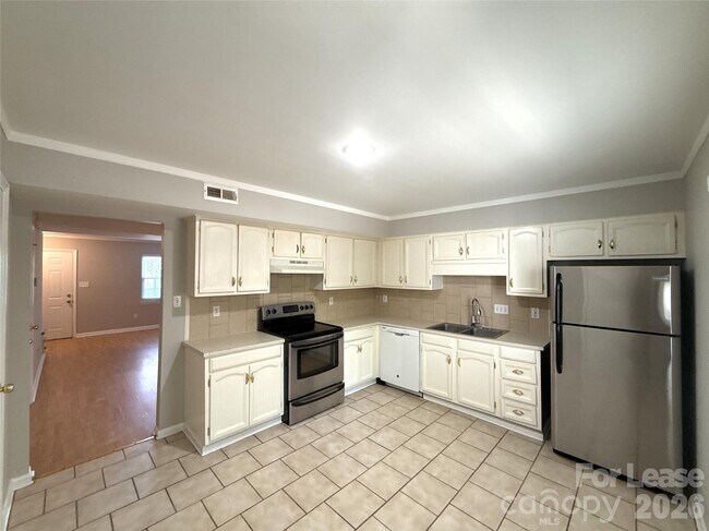 Foto del edificio - 11016 Hunter Trail Ln