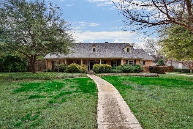 Building Photo - 4318 Hockaday Dr