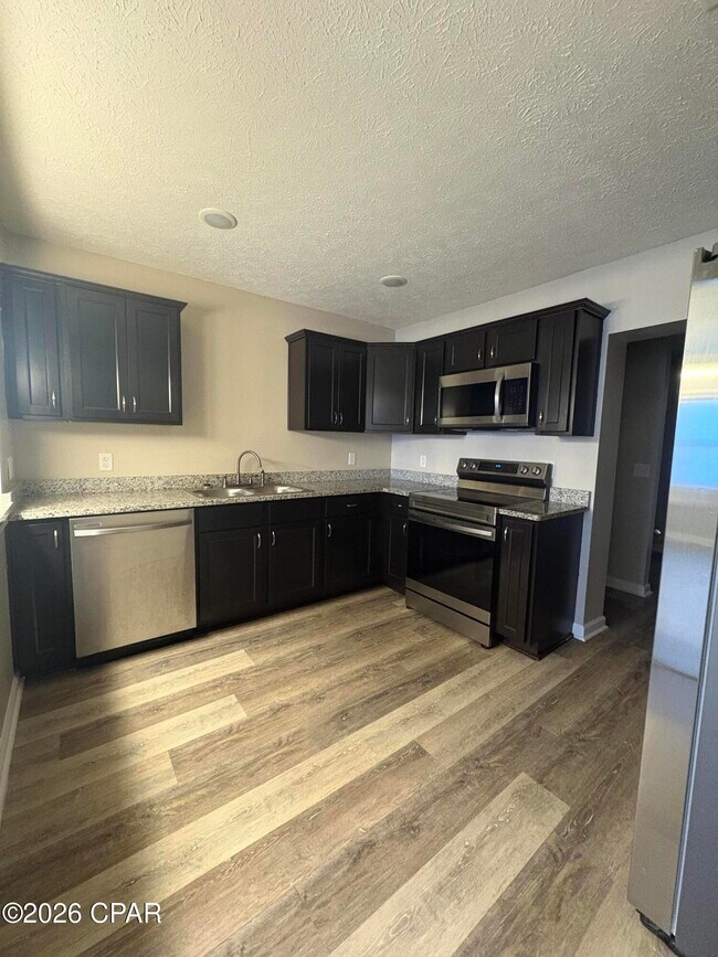 Foto del edificio - 816 E 25th St