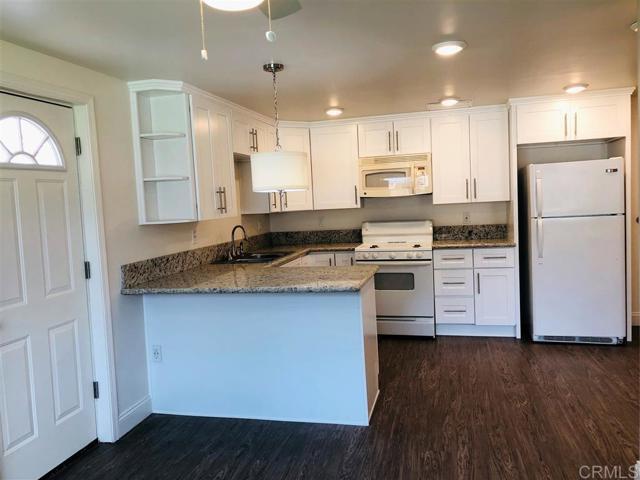 Building Photo - 10335 Elmdale Dr