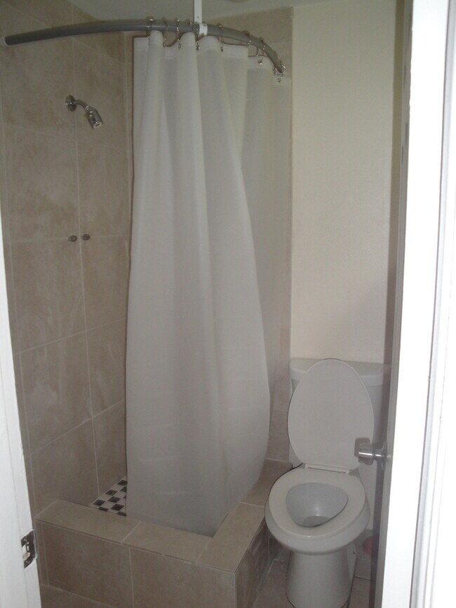 Foto del edificio - 1101 Summer St